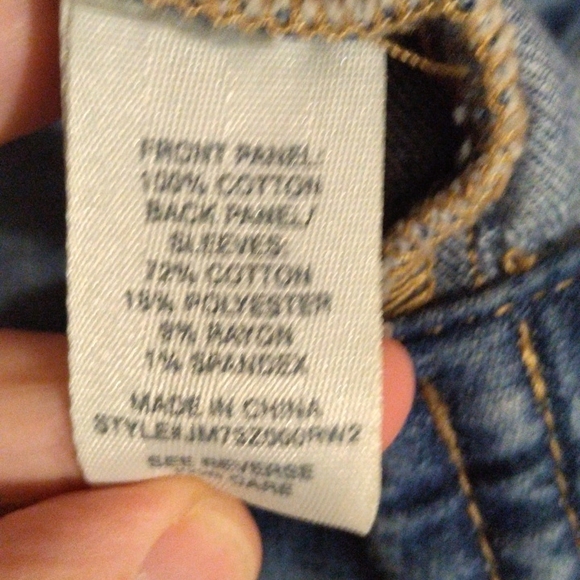 Mudd distressed denim jacket.XL - Picture 3 of 6